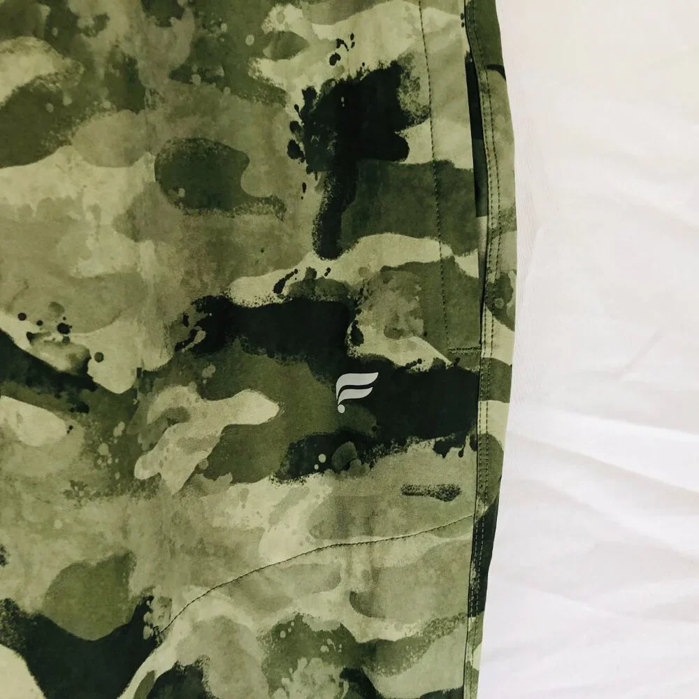 Fabletics The Fundamental‎ Jogger Pants Men's Size Small Green Camo Performance